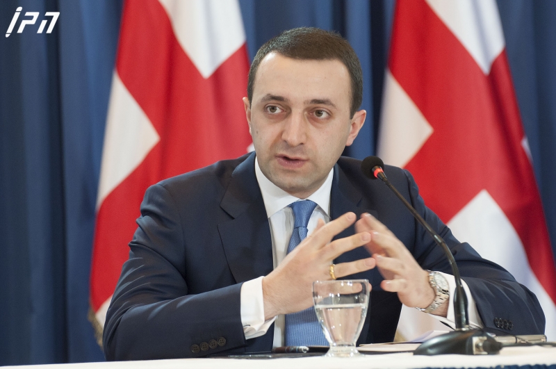 გამოკითხვის მიხედვით, ირაკლი ღარიბაშვილის საქმიანობა ცალკეულ სფეროებთან მიმართებაში საშუალოდ ფასდება