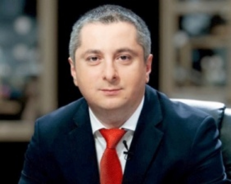 ”ამისთვის იბრძოდა საქართველო "სისხლიანი ნაციონალების" წინააღმდეგ, რომ ვაკეს ამ პრივილეგიებში ეცხოვრა?”