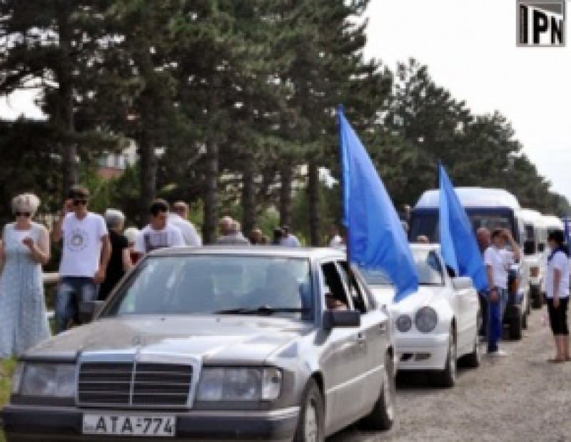 იმერეთის რაიონებიდან "ქართული ოცნების" მხარდამჭერთა ავტოკოლონა ქუთაისისკენ მიემართება 