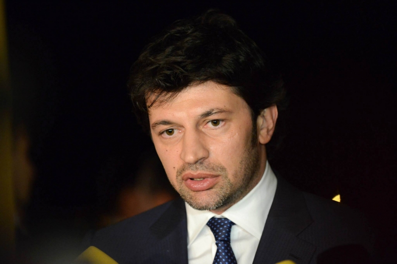 "შენ ყოველთვის იქნები ჩემს გულში, ჩემს მოგონებებში" - როგორ ემშვიდობება კახა კალაძე გარდაცვლილ მეგობარს
