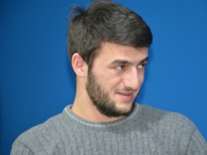 "მუსლიმი თუ ხარ, ისლამურ ქვეყანაში წადი, იქ თავს უკეთ იგრძნობ" - დისკრიმინაცია აეროპორტში