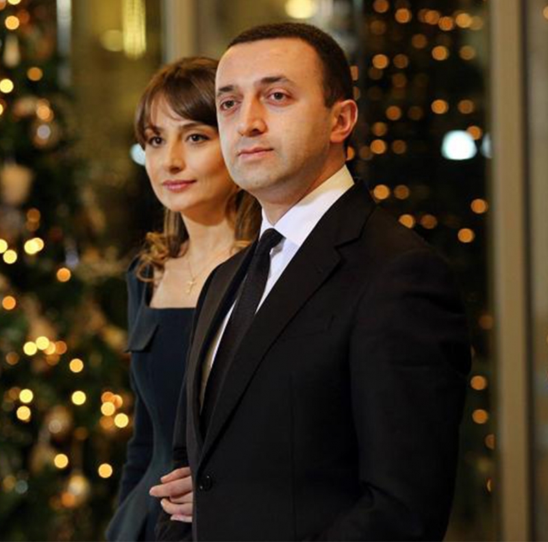 როგორ მასპინძლობს ღარიბაშვილის მეუღლე დიპლომატიურ კორპუსს (+14 ფოტო)