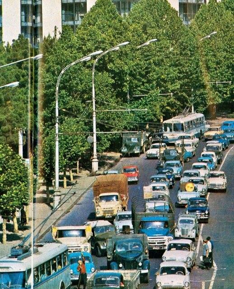 თბილისში საცობების პრობლემა არასდროს მოგვარდება?