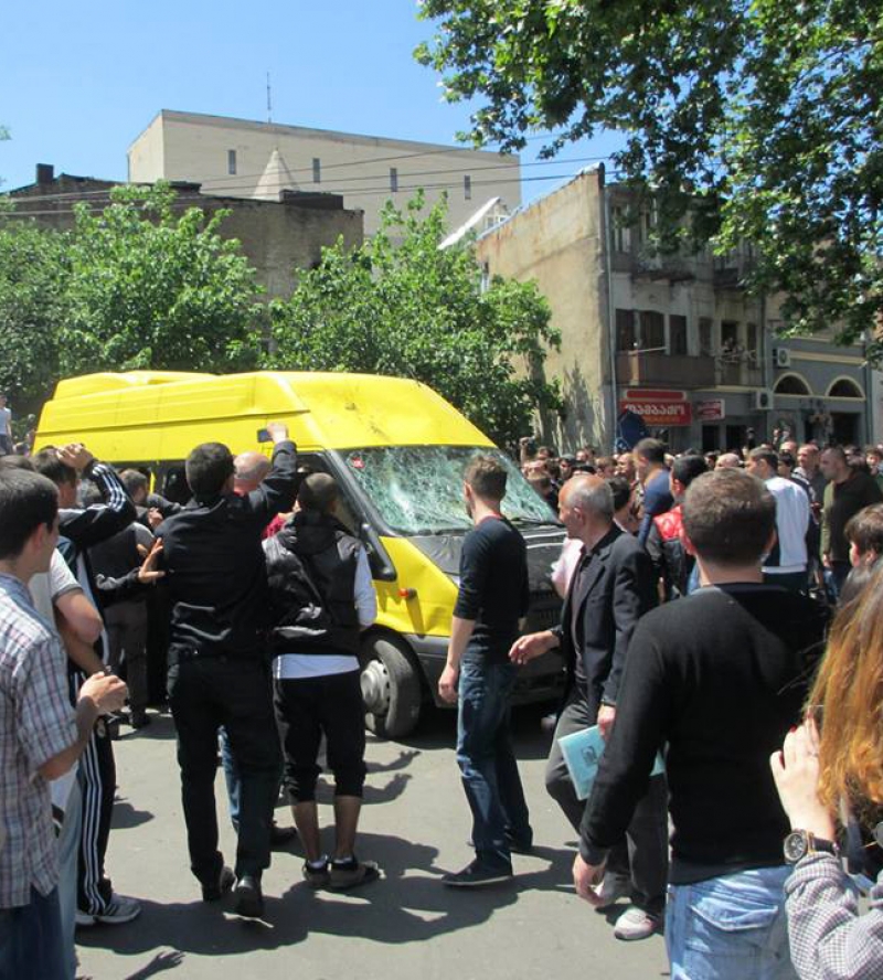 თავისუფლების მოედნისა და მიმდებარე ტერიტორიებიდან საავადმყოფოებში 12 დაშავებული გადაიყვანეს 