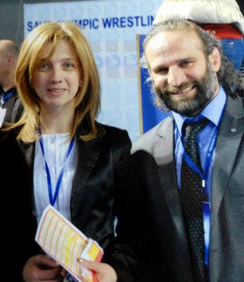 კურტანიძის ცოლი მინისტრის მრჩეველის თანამდებობაზე მეუღლის დახმარებით დაინიშნა? - მიქაცაძის პირველი კომენტარი