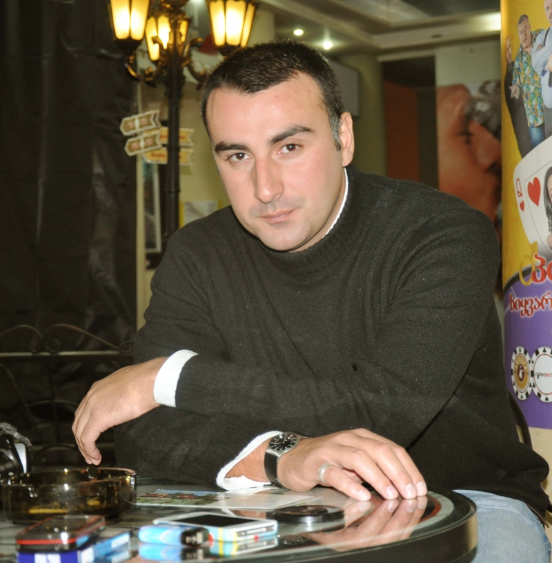 ბესო ზანგური: "ქუჩაში დიდი ბიბლიოთეკა წავიკითხე"