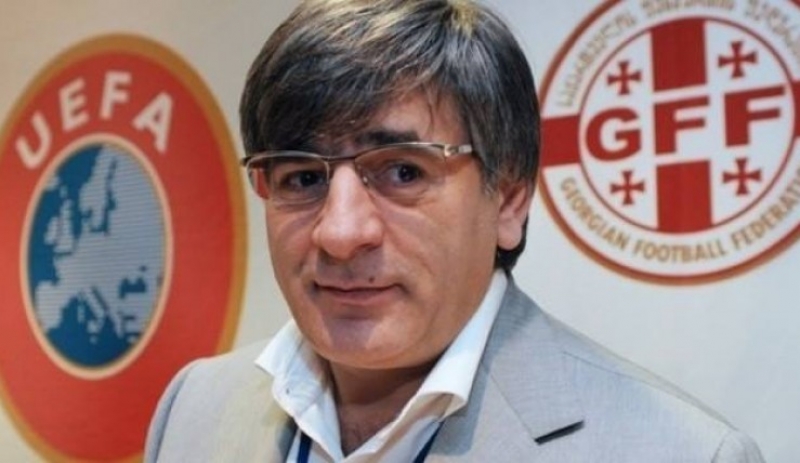 ზვიად სიჭინავას სადღეგრძელო აფხაზეთზე: "მინდა დავლიო სადღეგრძელო ქვეყნის, რომელიც ცხოვრობს ისე, როგორც ცხოვრობს" 
