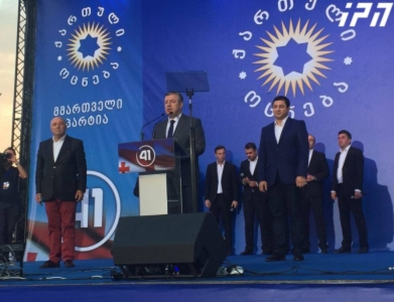 პრემიერმა ოზურგეთის მაჟორიტარობის კანდიდატად არჩილ თალაკვაძე, ლანჩხუთსა და ჩოხატაურში კი თემურ ჭკუასელი დაასახელა