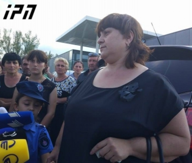 გოდერძი თევზაძის მეუღლე შიმშილობის გამოცხადებით იმუქრება