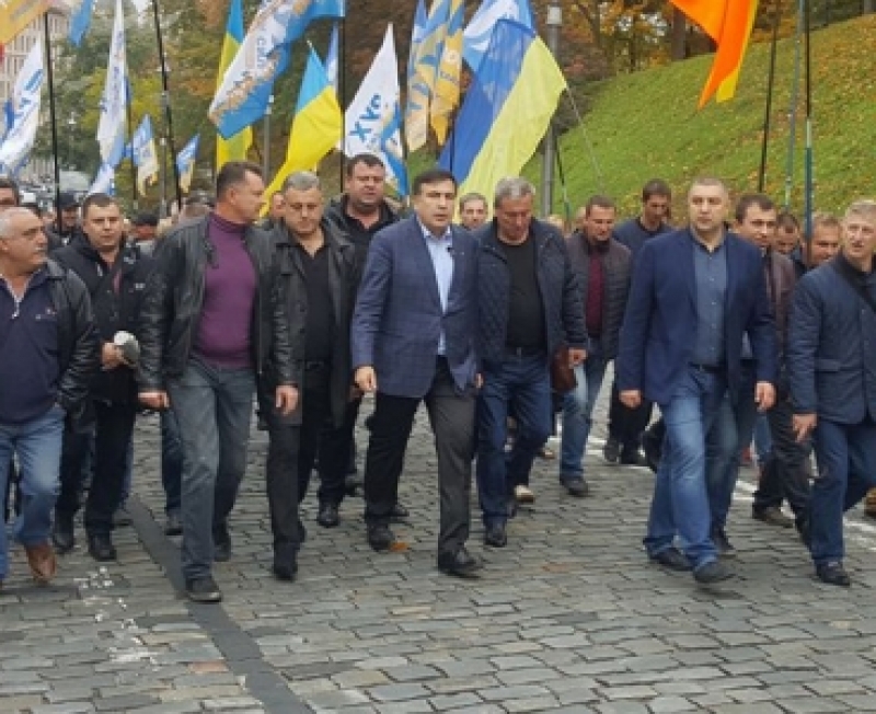 მიხეილ სააკაშვილი კიევში მიმდინარე აქციაზე - პოროშენკო უნდა დაფიქრდეს გადადგომაზე