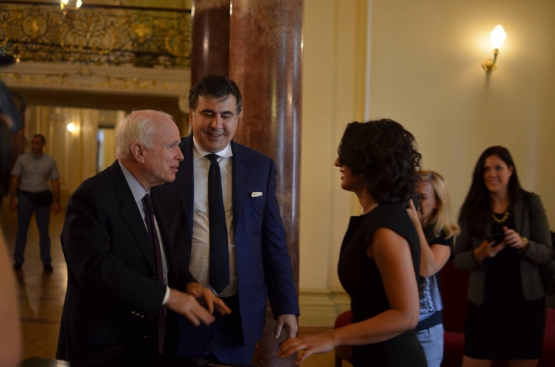 "მიშა, გამაგრდი!" - ხატია ბუნიათიშვილი მიხეილ სააკაშვილს "ფეისბუქიდან" ამხნევებს