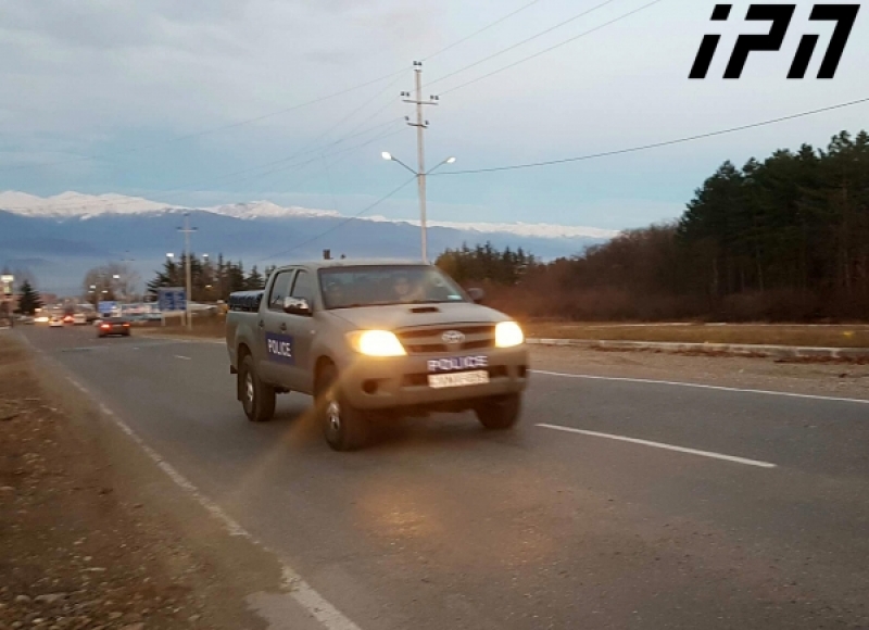  სპეცრაზმის კუთვნილი 20-მდე "პიკაპი" თელავში შევიდა 