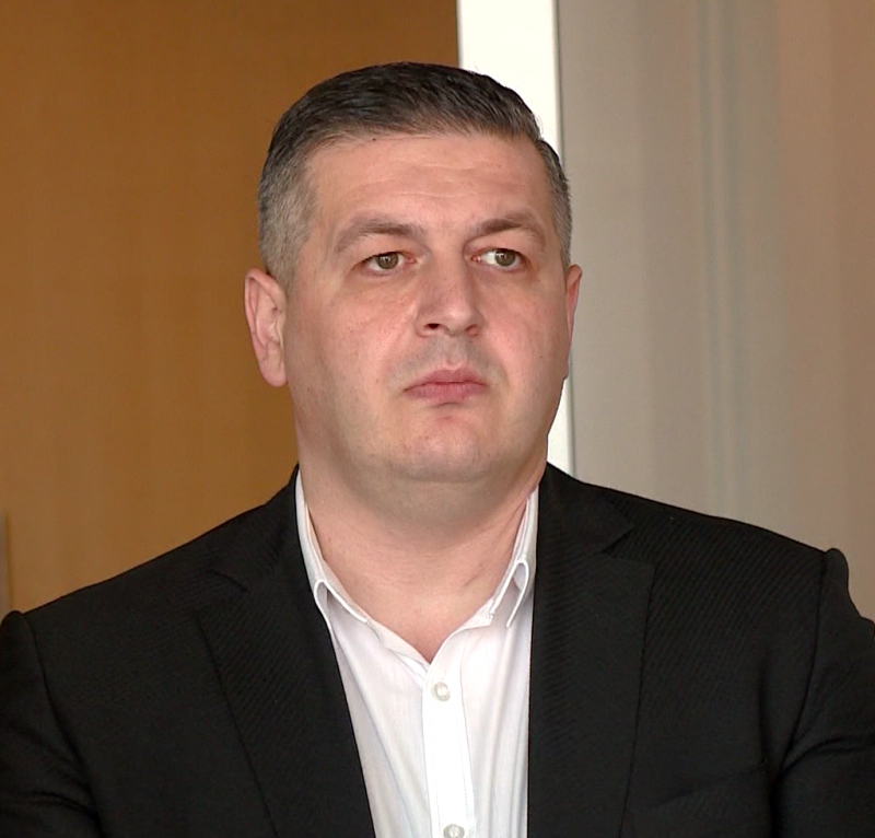რას პასუხობს გატაცებისა და წამების სკანდალურ ბრალდებას პარლამენტარი გიორგი ლომია