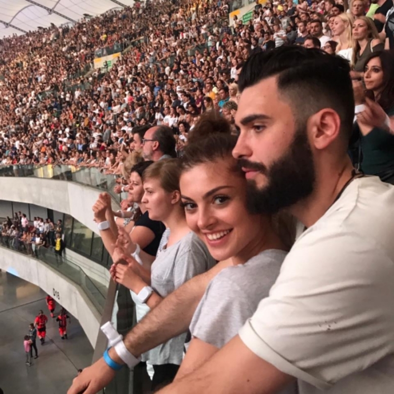 როგორ ემზადება ქორწილისთვის ბალერინა, რომელსაც საქმრომ ხელი coldplay-ს კონცერტზე სთხოვა - "არ მინდა ღრეობაში გადასული სუფრა..."